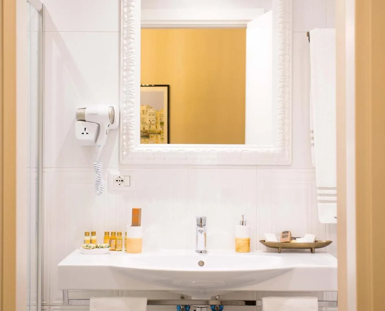 Bed & Breakfast Domus Deorum Naples