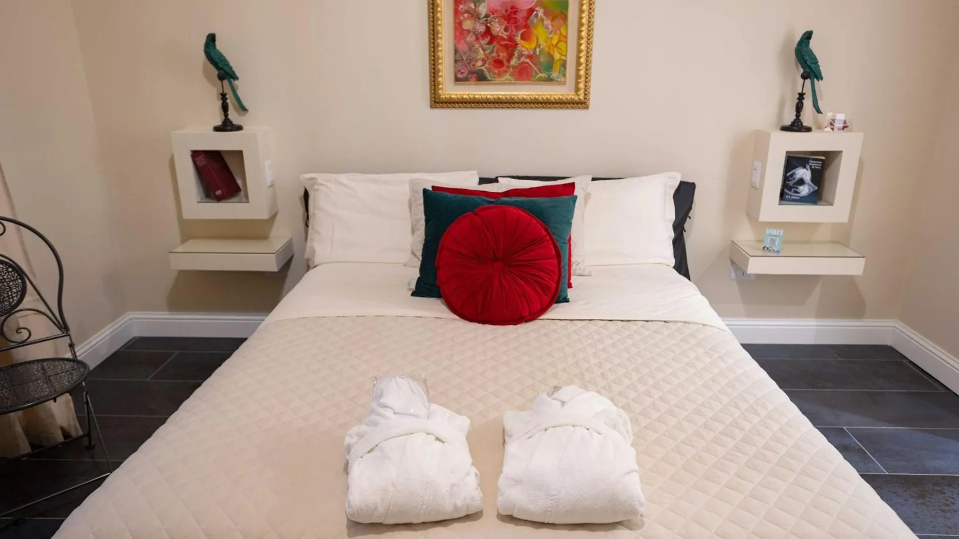 Domus Deorum Naples Bed & Breakfast