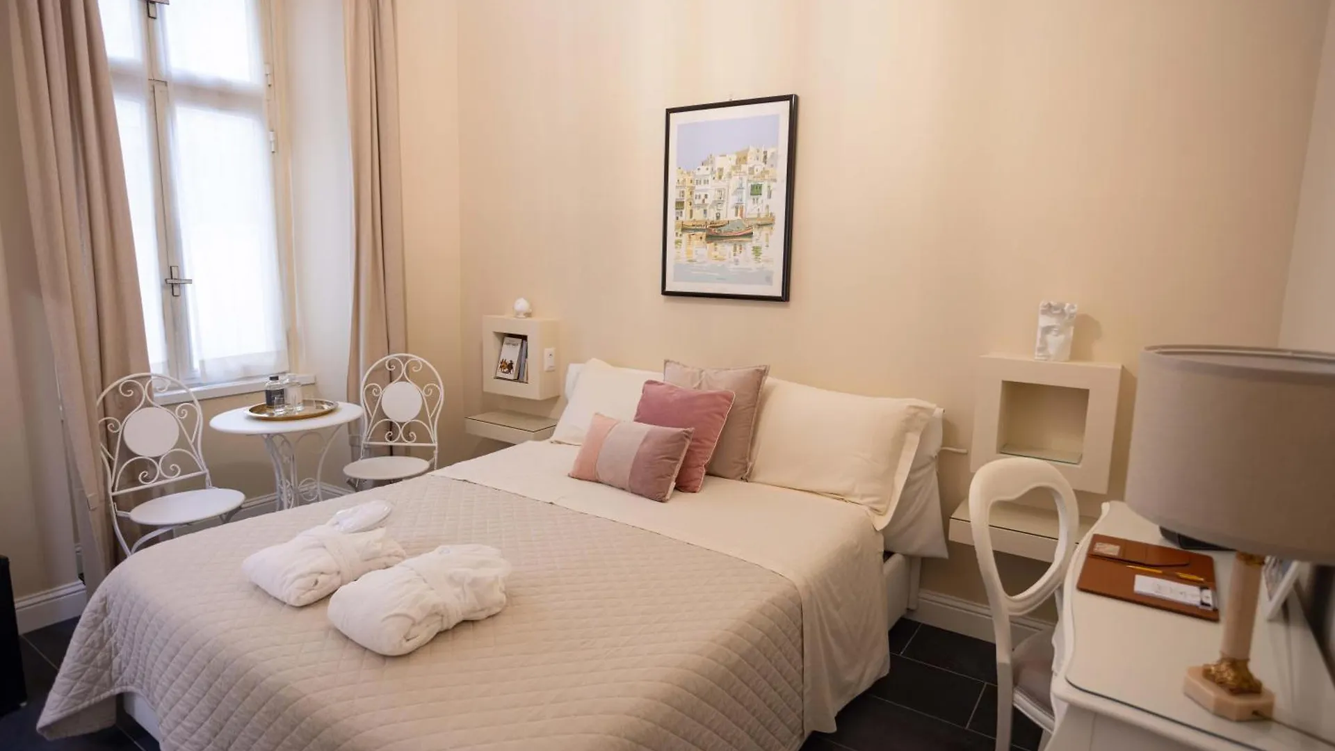 Domus Deorum Napoli Bed & Breakfast