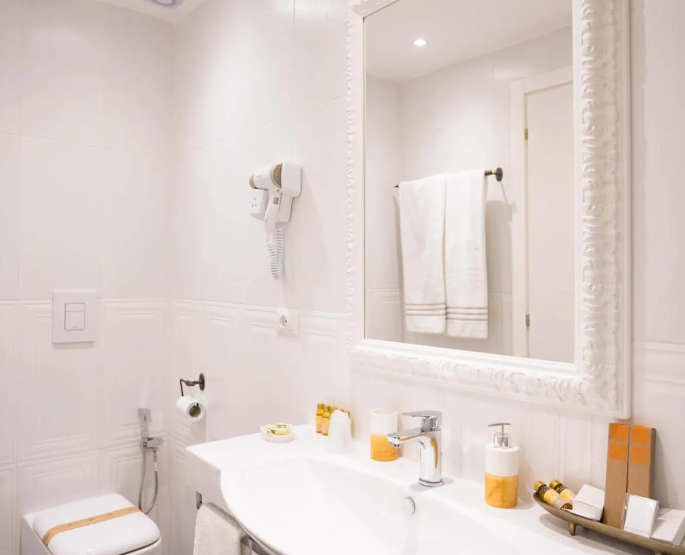 Bed & Breakfast Domus Deorum Naples